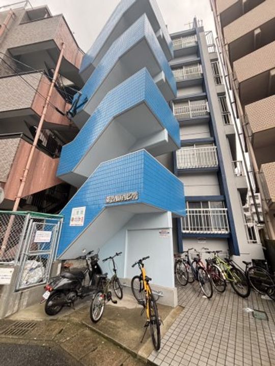 第2AJAビルの外観