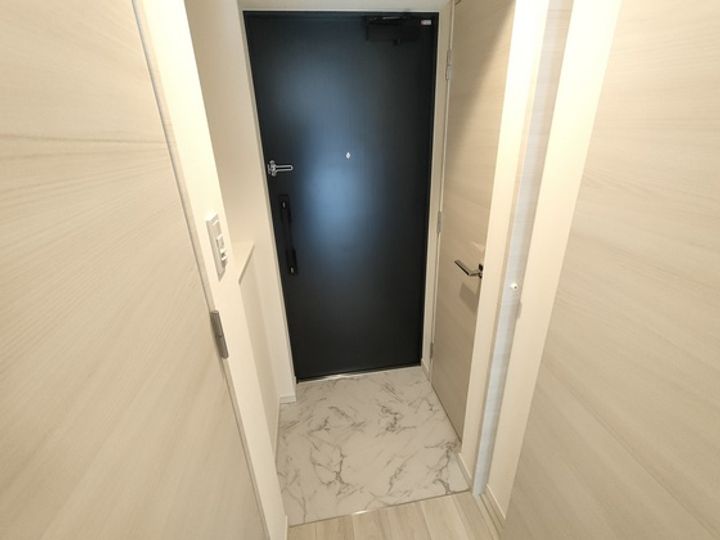 S-RESIDENCE広島駅clarityの玄関