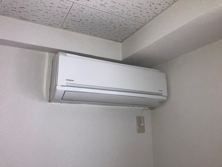 オネストビルの内装