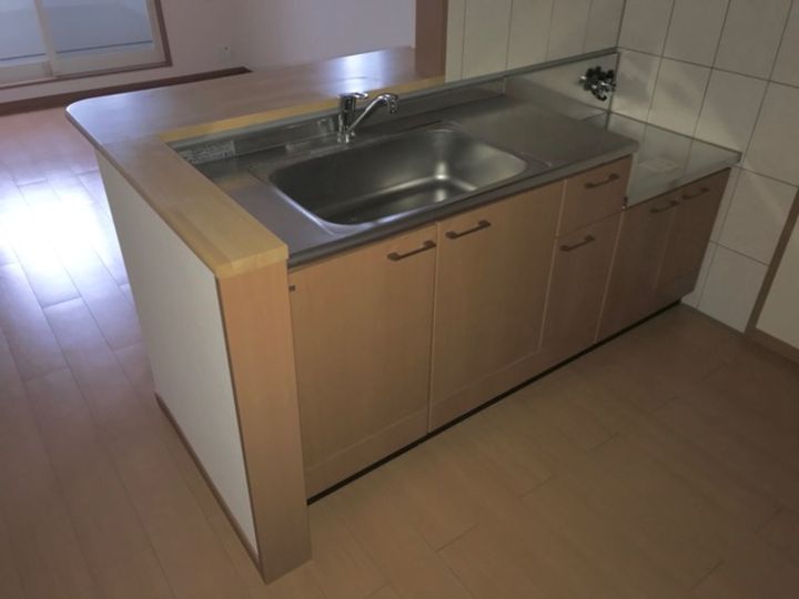 新潟県五泉市三本木2(アパート)の賃貸物件のキッチン