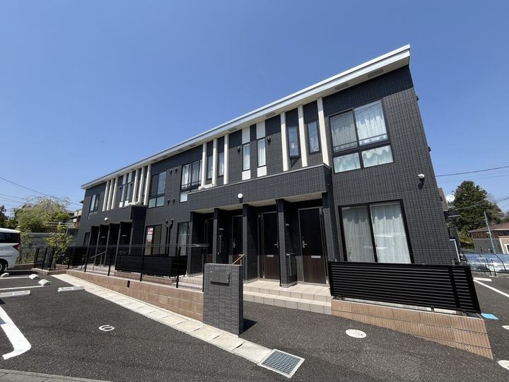 プレジール人来田の外観