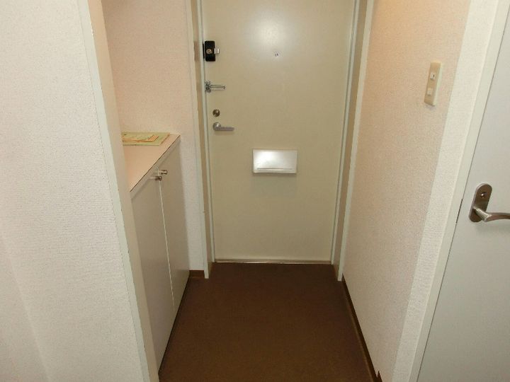 ヴィラモンドールの玄関