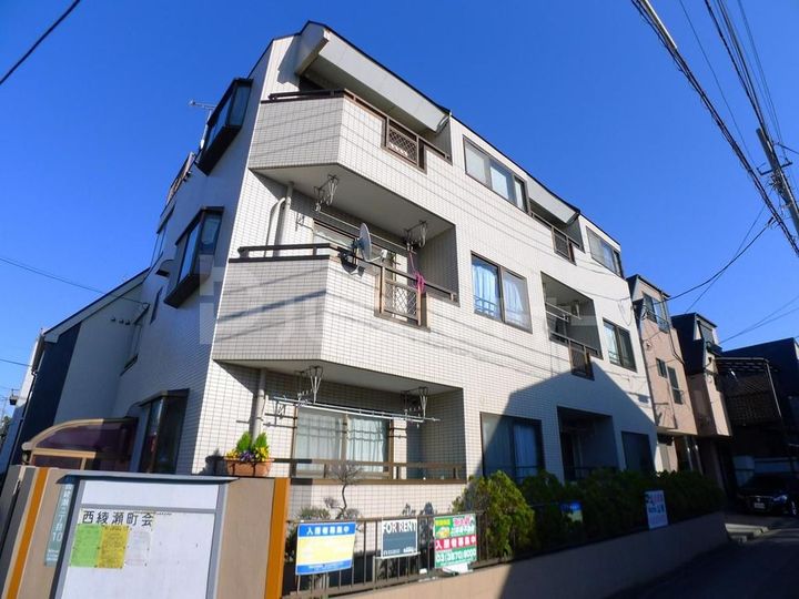 直井ハイツの外観