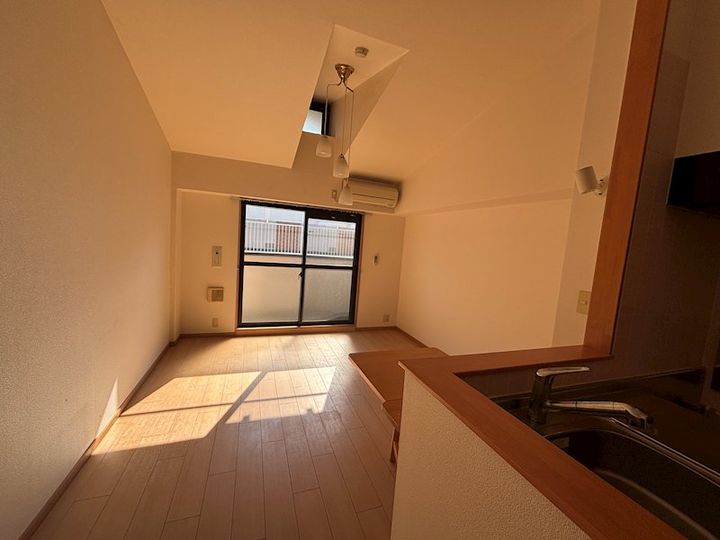 神奈川県横浜市港北区樽町1(マンション)の賃貸物件の居間