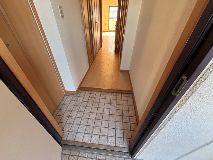 神奈川県横浜市港北区樽町1(マンション)の賃貸物件の玄関