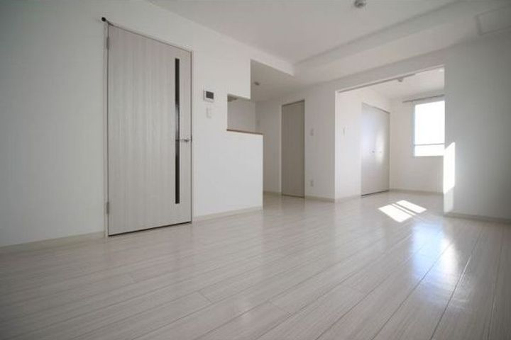 北海道札幌市白石区菊水六条2(マンション)の賃貸物件の居間