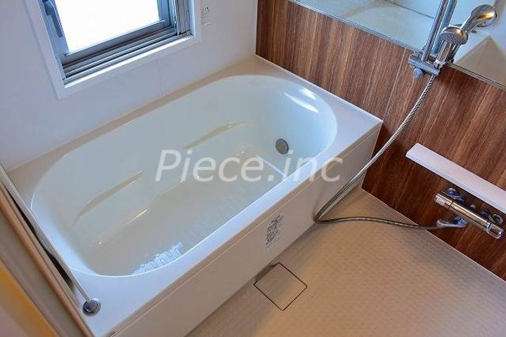 GRATIA COURTの風呂