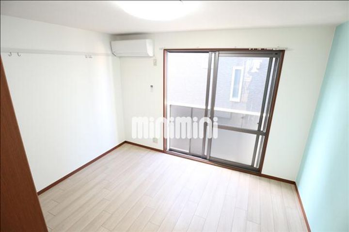 ルミエールIIの居間