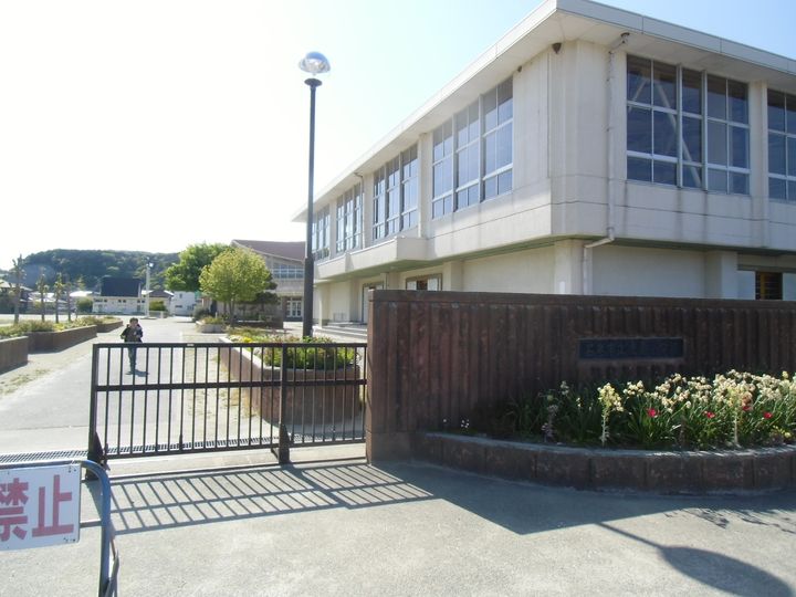 宮城県石巻市鹿妻北1(一戸建)の賃貸物件の周辺