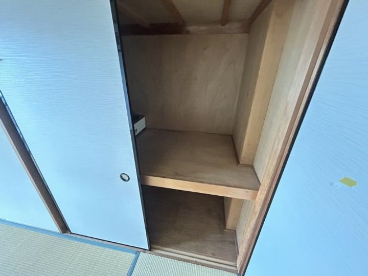 信永ビルの内装