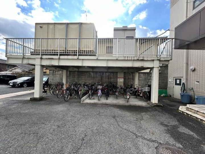 信永ビルの地図