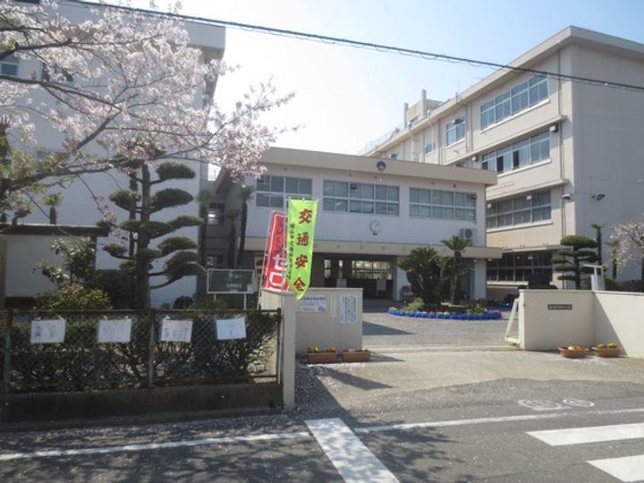 虹の奏音の周辺