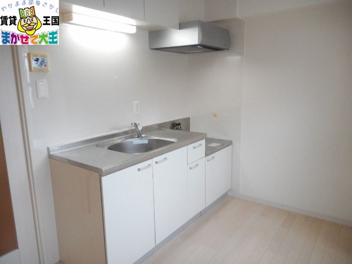 長崎県長崎市滑石2(マンション)の賃貸物件のキッチン
