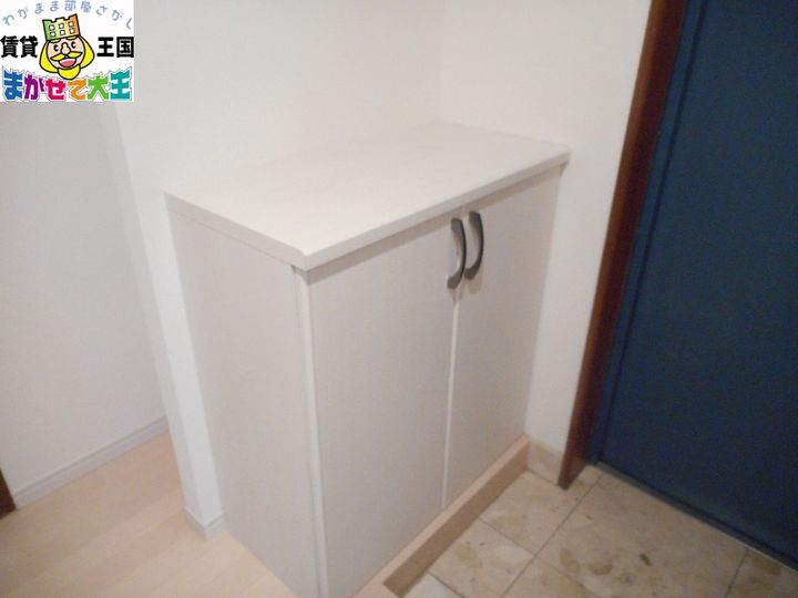 長崎県長崎市滑石2(マンション)の賃貸物件の玄関