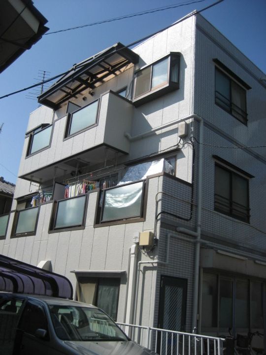 アベニューすずの木の外観