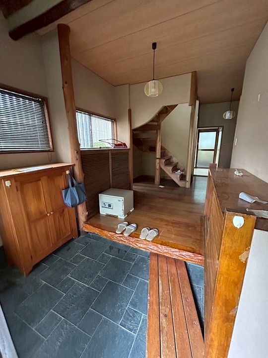 神奈川県足柄下郡湯河原町宮上(一戸建)の賃貸物件の玄関