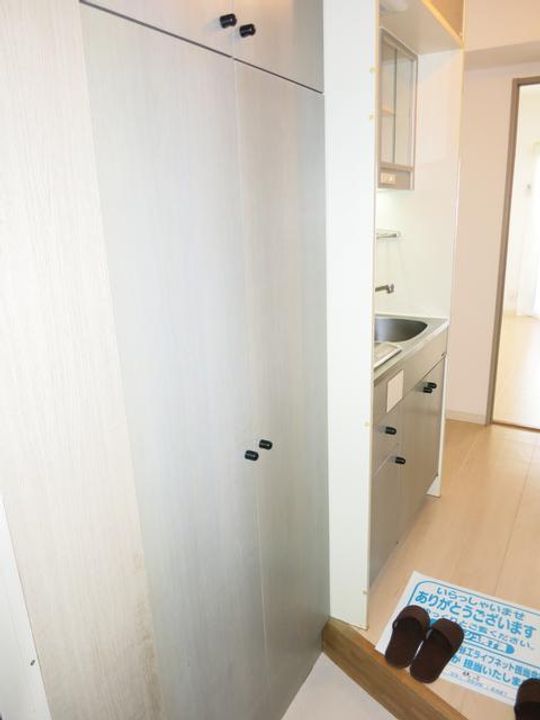 東京都世田谷区梅丘1(マンション)の賃貸物件の玄関