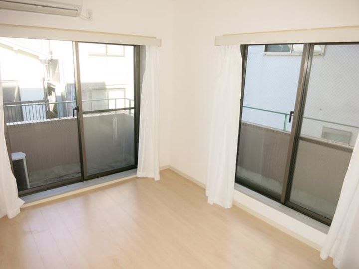 東京都世田谷区梅丘1(マンション)の賃貸物件の居間