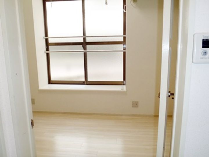 春日MNハウスの居間