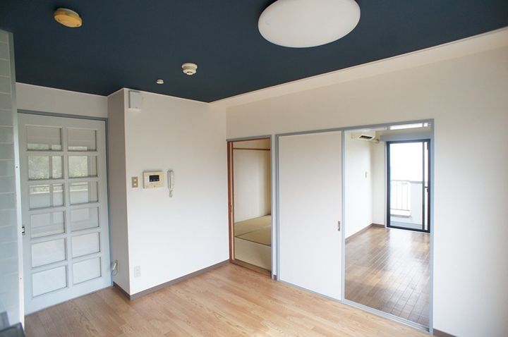 ルパルク萩中の居間