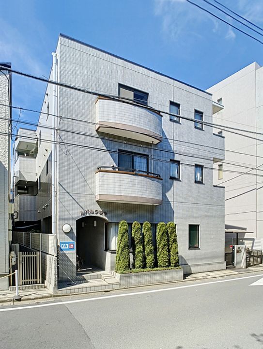 ルパルク萩中の外観