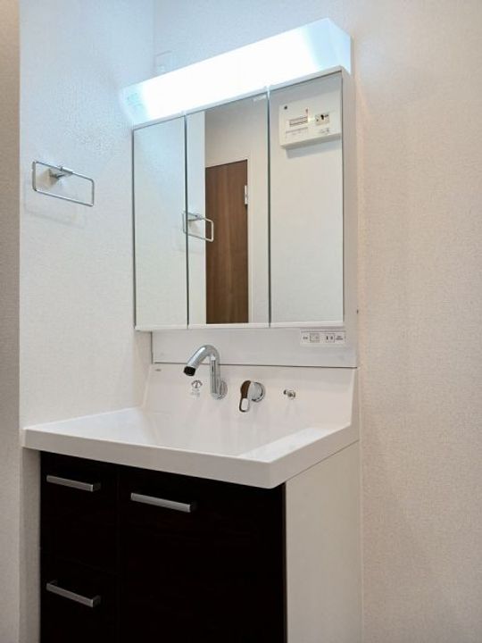 ペルソナの内装