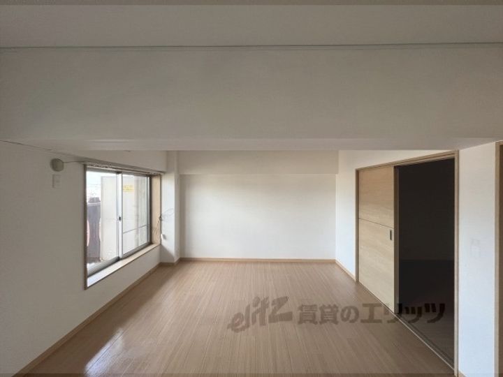 コーポ清水の居間