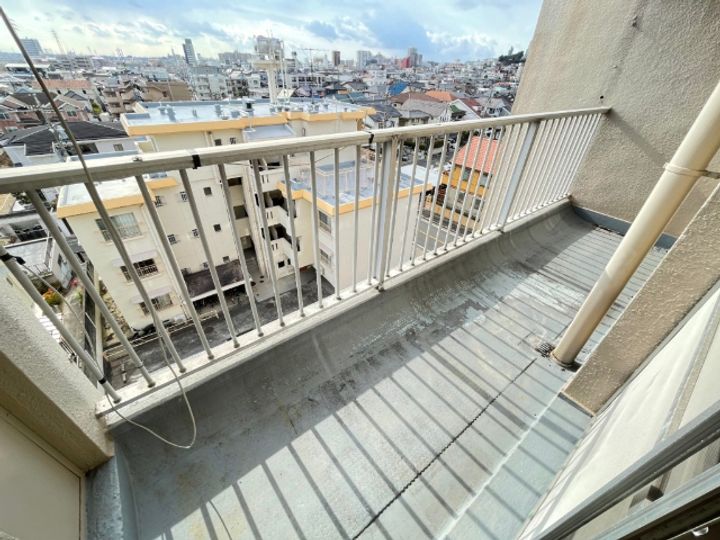 マンション一社の内装