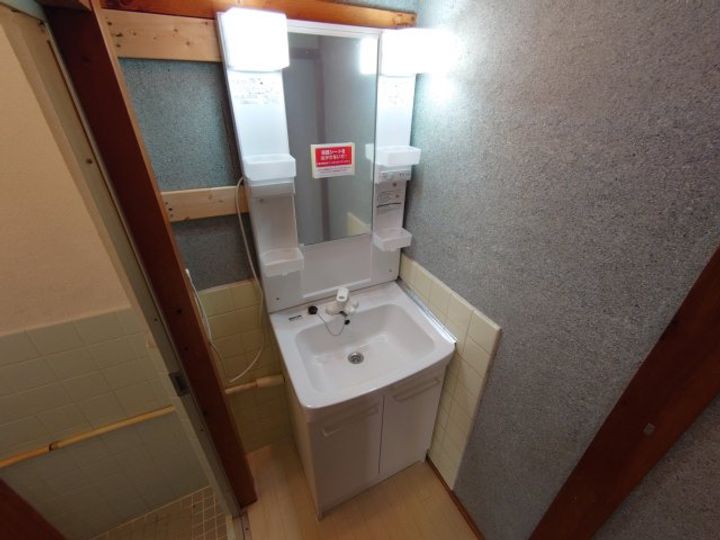 兵庫県伊丹市荻野1(一戸建)の賃貸物件の内装