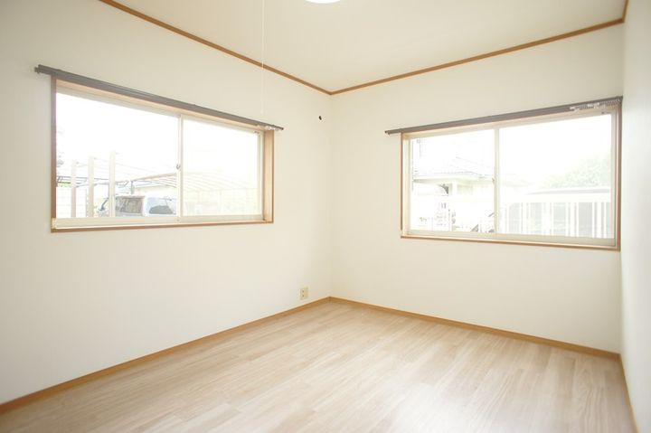 ぷちめぞん新南の内装