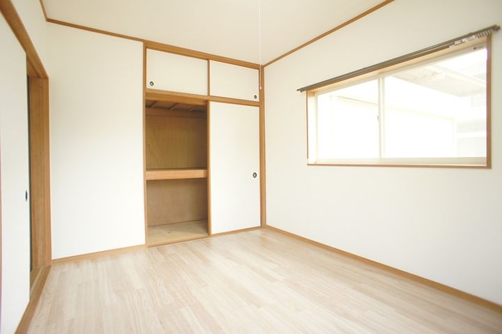 ぷちめぞん新南の内装