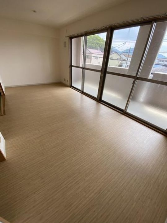 大阪府四條畷市岡山5(マンション)の賃貸物件の内装