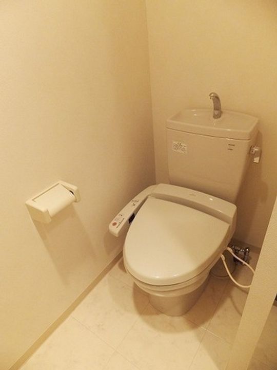 テリオ中島西の内装