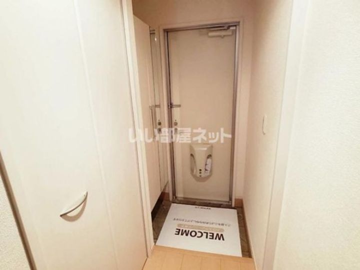 栃木県下都賀郡壬生町若草町(アパート)の賃貸物件の玄関