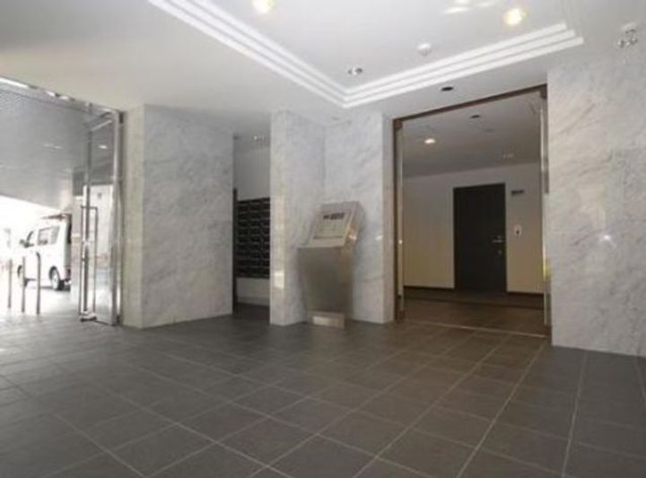 東京都新宿区荒木町(マンション)の賃貸物件の地図