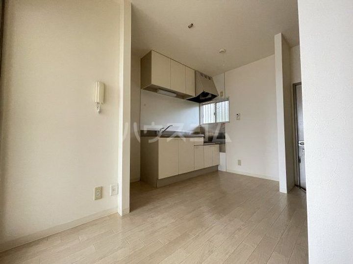 クレールハイツヤマニシの居間