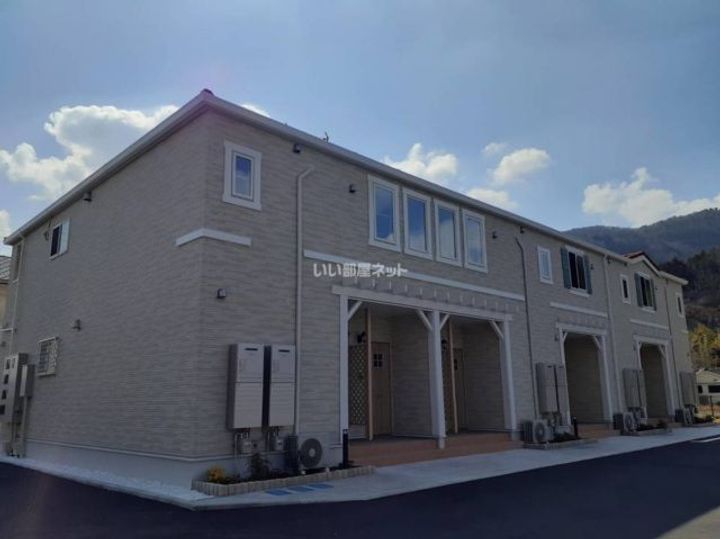 サンティアラの外観