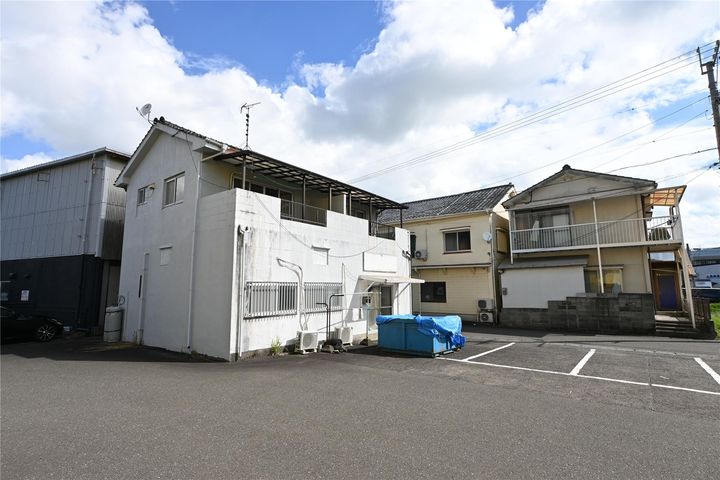 大小路アパートの外観