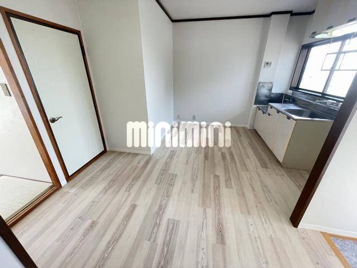 シティハイムサヤの居間