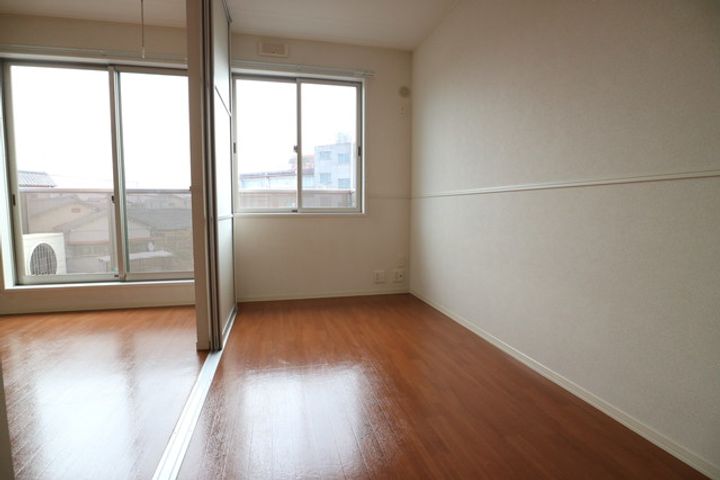 岡山県倉敷市福井の賃貸アパートの居間