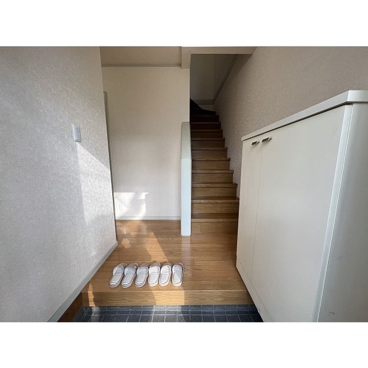 東京都府中市北山町3(一戸建)の賃貸物件の玄関