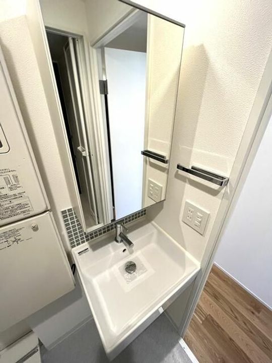 東京都足立区千住中居町の賃貸マンションの内装