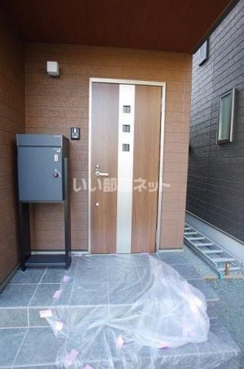 佐賀県佐賀市八戸2(一戸建)の賃貸物件の玄関