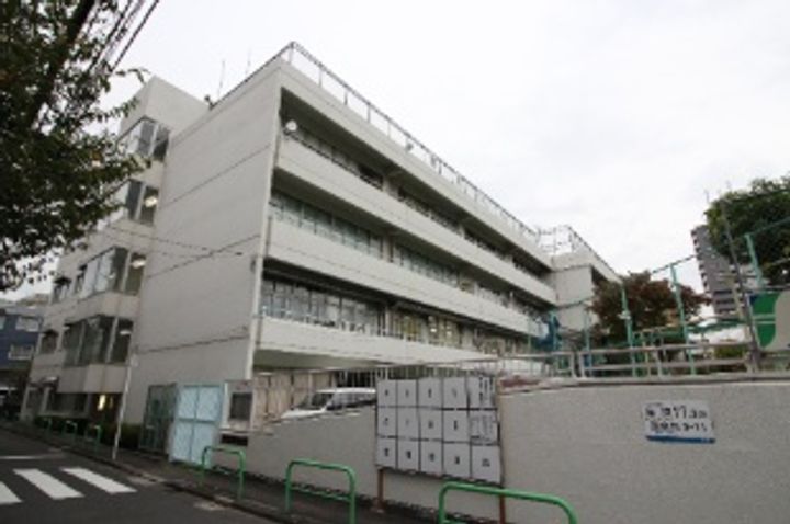 東京都港区西麻布3(アパート)の賃貸物件の周辺
