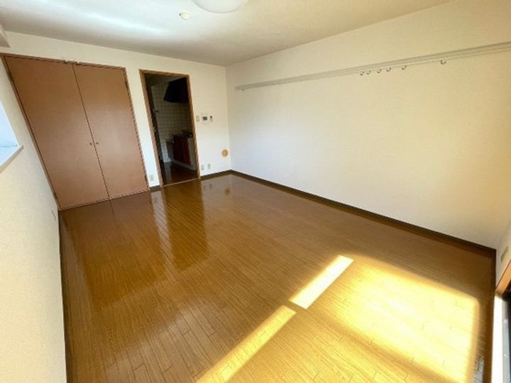 グランヴェルジェ中須Iの内装