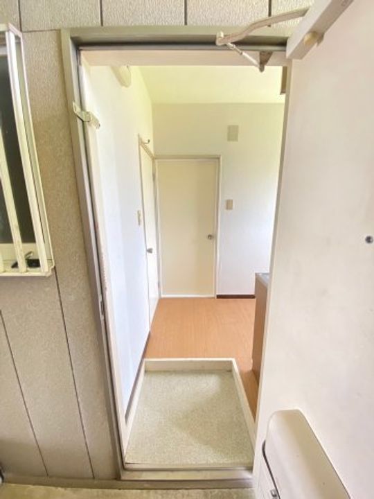 千葉県富里市七栄(アパート)の賃貸物件の玄関