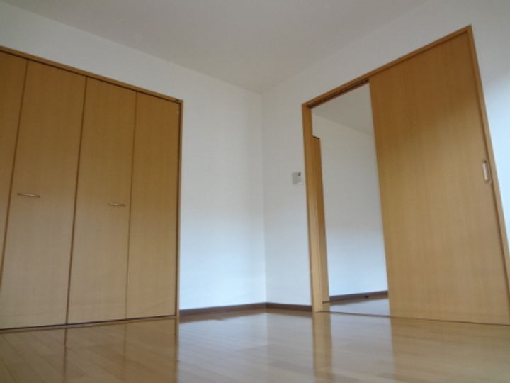 滋賀県東近江市中小路町(マンション)の賃貸物件の内装