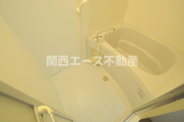 レオパレス田原台の風呂