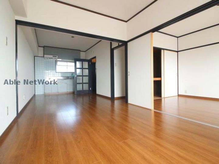 オメガシティ宮崎Iの居間