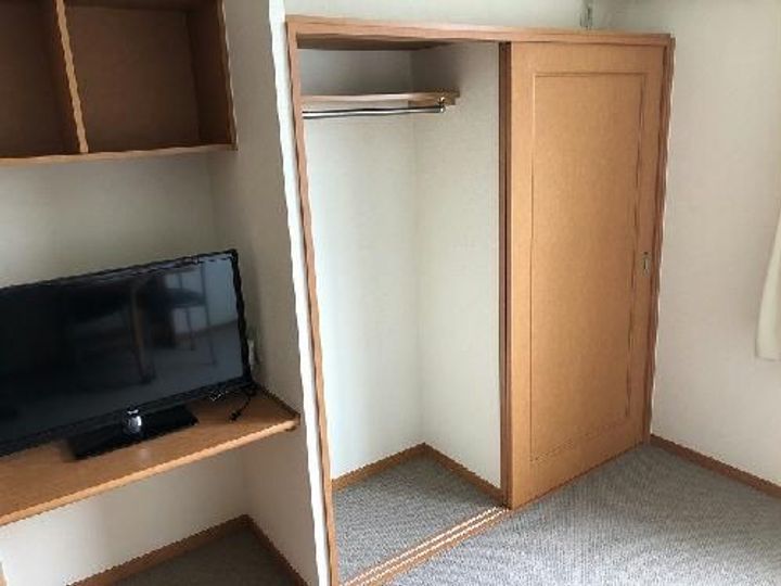 レオパレスビオトープ萩の内装